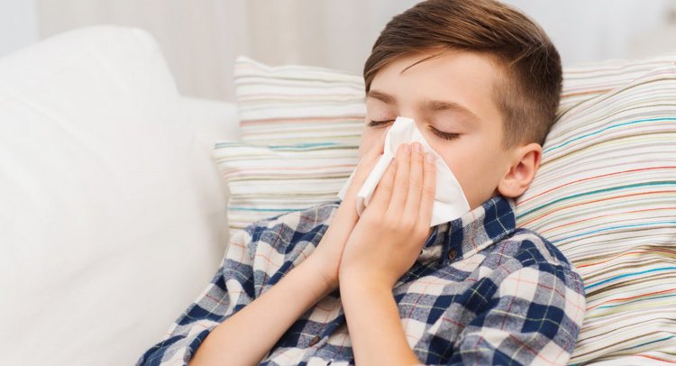 Cómo actuar ante la tos infantil y causas