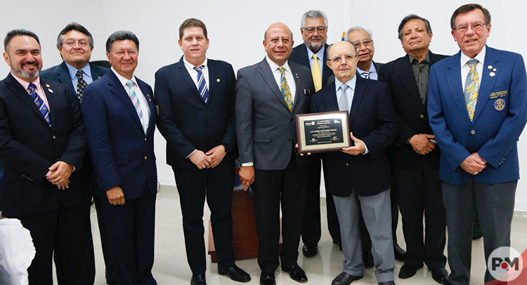 El Club Rotario Mérida Montejo rinde homenaje a Plinio Escalante