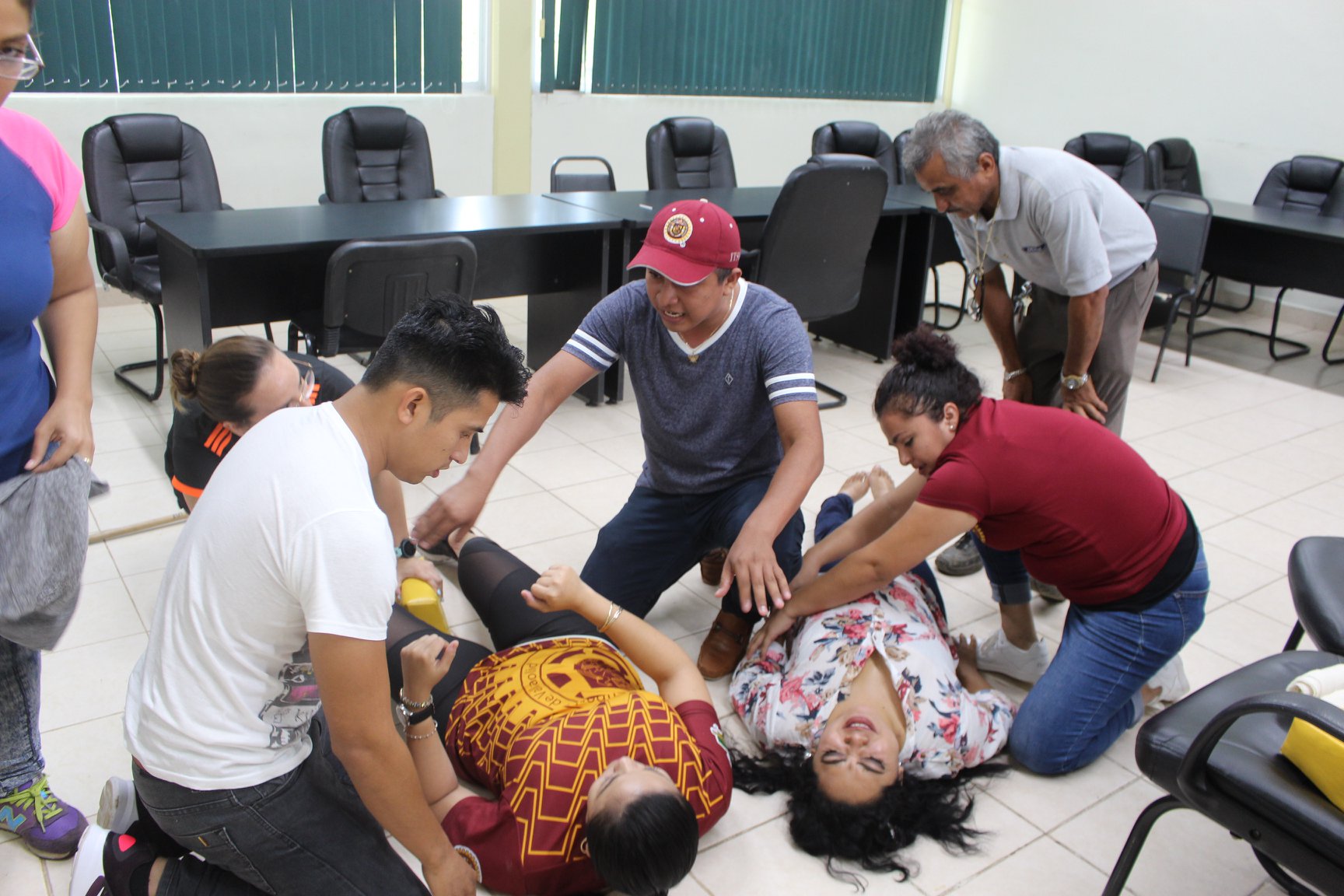 Finaliza Con éxito Curso De Capacitación De Primeros Auxilios En El Itsva Punto Medio 4378