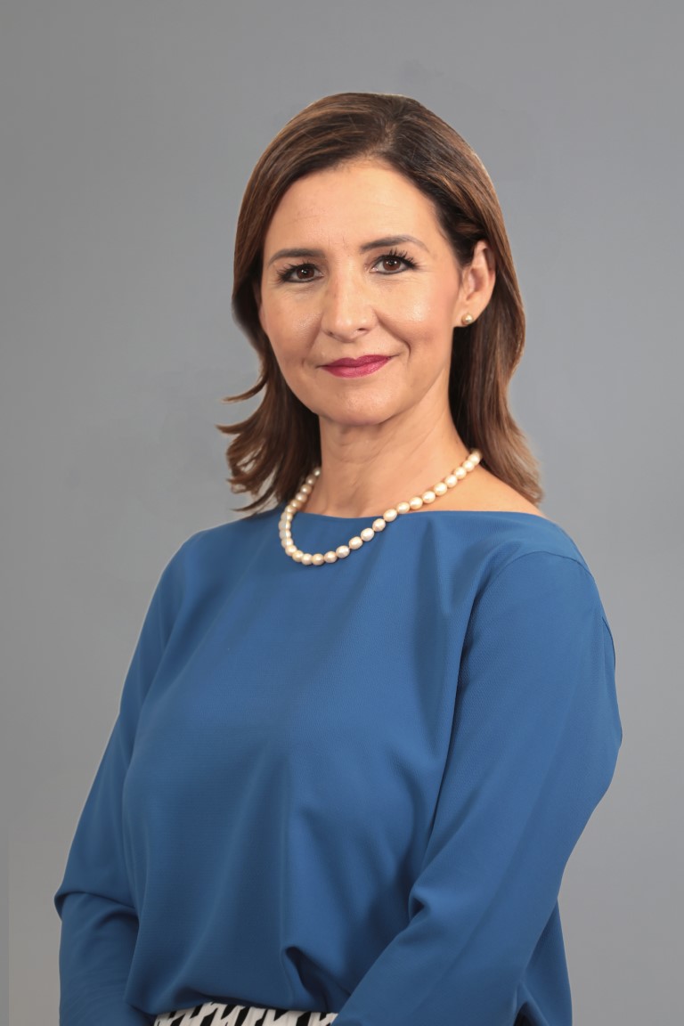 erika millet (Medium) Punto Medio