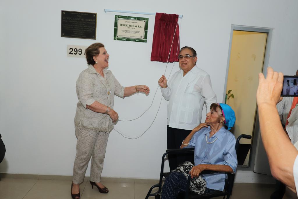 ProHispen rinde homenaje al maestro y escritor Remigio Aguilar Punto