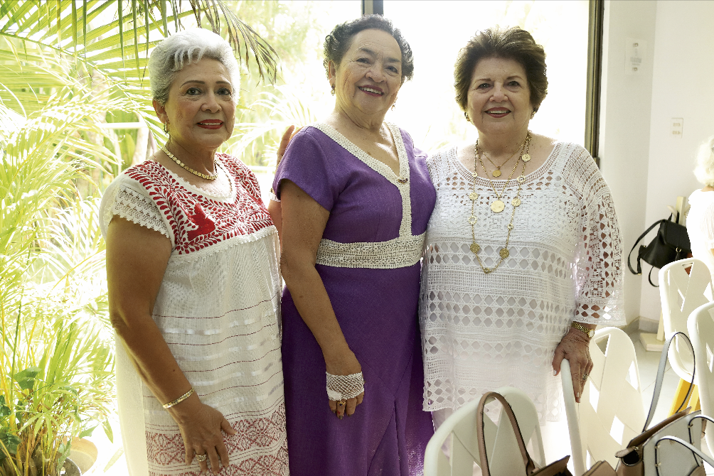 Candy Gamboa Rodríguez, Dulce María Rodríguez Losa y Pilar Menéndez Rodríguez