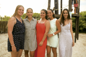 Genoveva Rubio, Valentina Muñoz, Daniela Castellanos, Samantha Boyancé y Mariana Abud