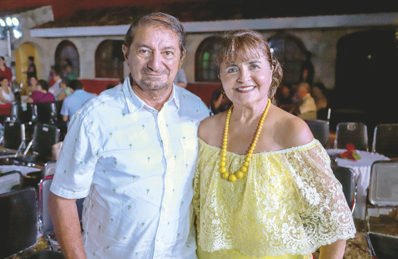 Armando Chami Urcelay y Nonoya Lizárraga De Chami