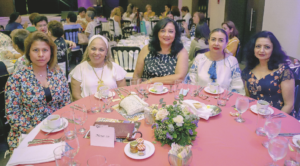 María de Los Ángeles Gómez, Marta Casanova, María Celia Cabañas, Regina Sosa e Ileana Gil Sahuí