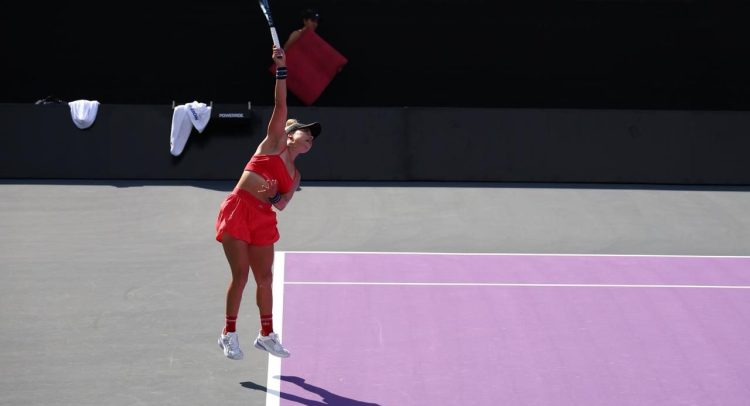 El calor del Caribe mexicano pone a prueba a la élite del tenis mundial
